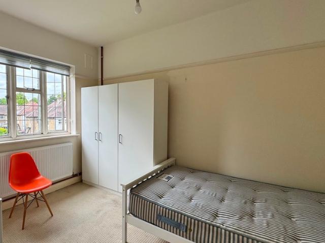Room for rent in Snaresbrook, Greater London