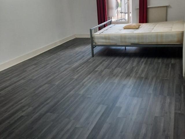 Room for rent in Plashet, Greater London