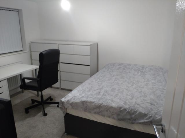 Room for rent in Dunns Bank, Quarry Bank