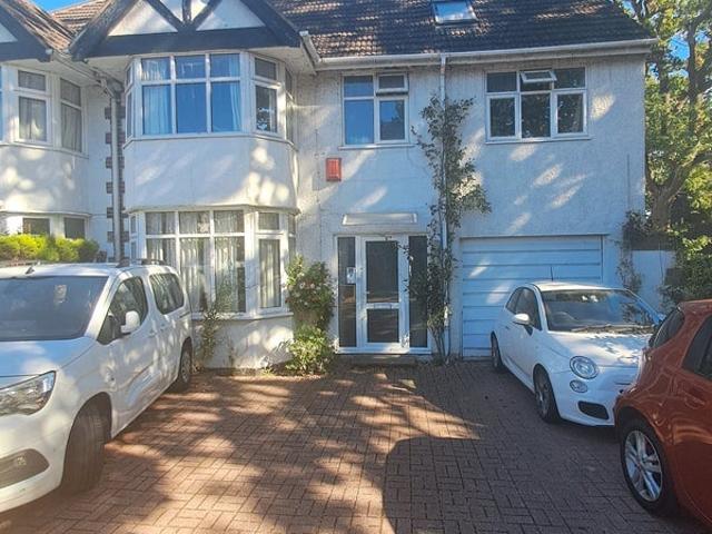 Room for rent in Poverest, Greater London