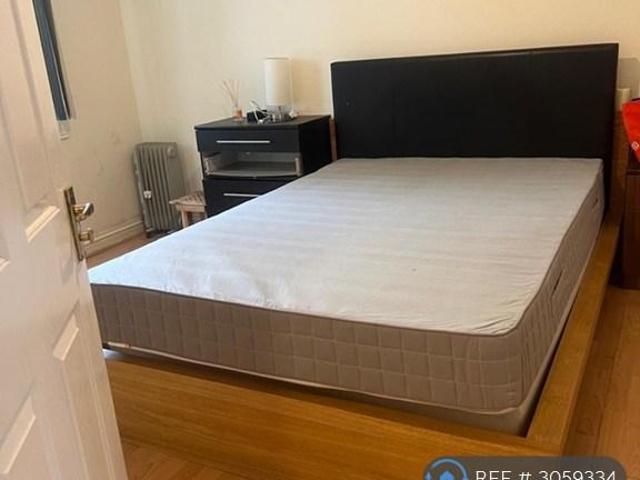 Room for rent in Cossall Estate, Greater London