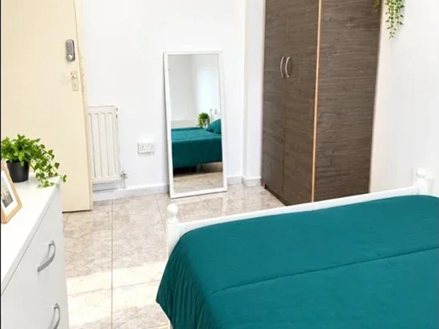 Room for rent in Spitalfields, Greater London