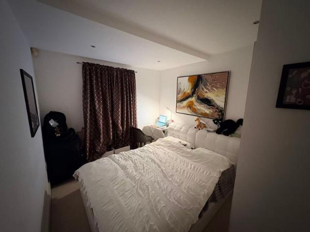 Flat for rent in London Borough of Merton, Greater London
