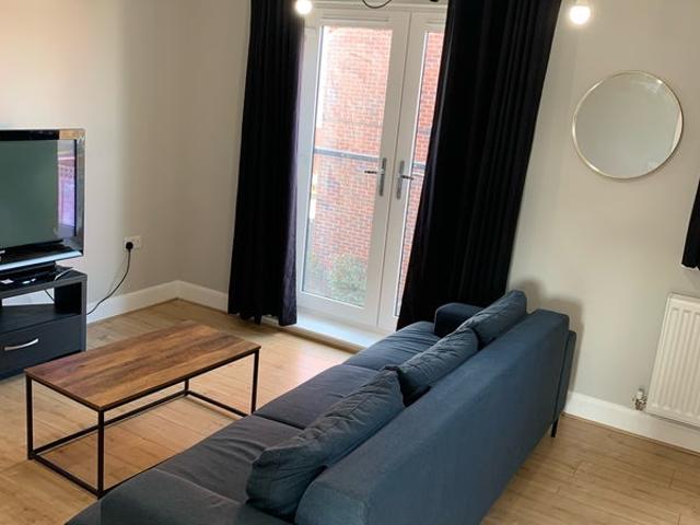 Room for rent in Hunslet, West Yorkshire