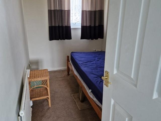 Room for rent in West End, Clevedon