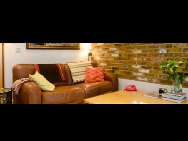 Flat for rent in London Borough of Ealing, Greater London
