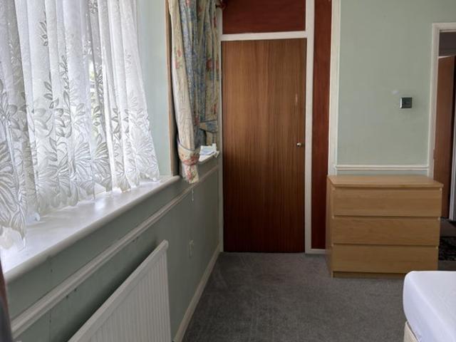 Room for rent in South Chingford, Greater London