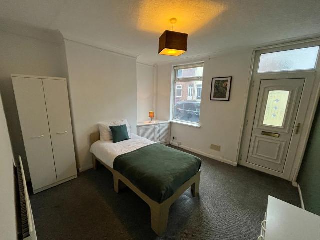 Room for rent in Elmton, East Midlands