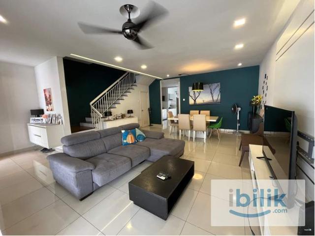 Room for rent in Alam Impian, Selangor