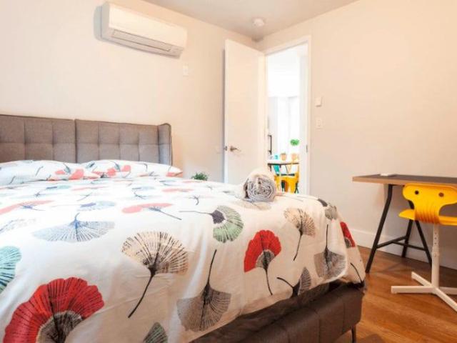 Room for rent in Arverne, New York