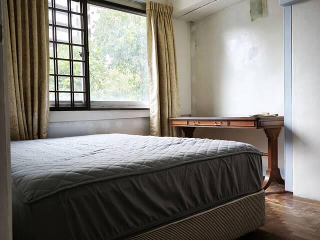 Room for rent in Ulu Pandan