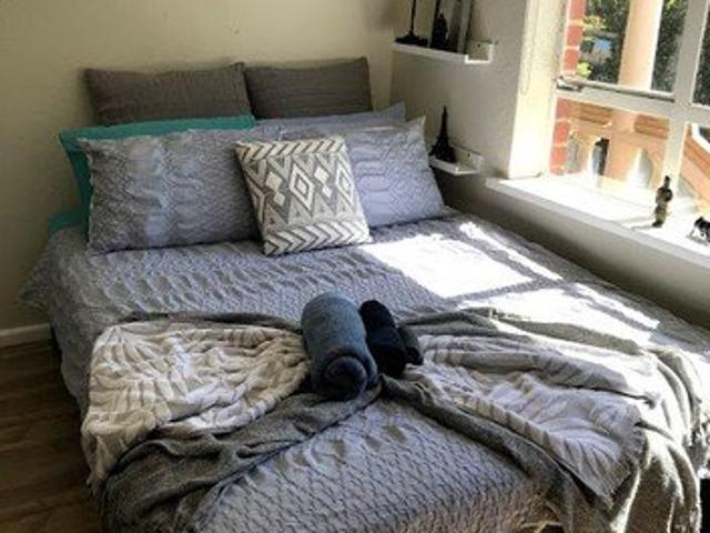 Granny Flat for rent in Greythorn, Melbourne
