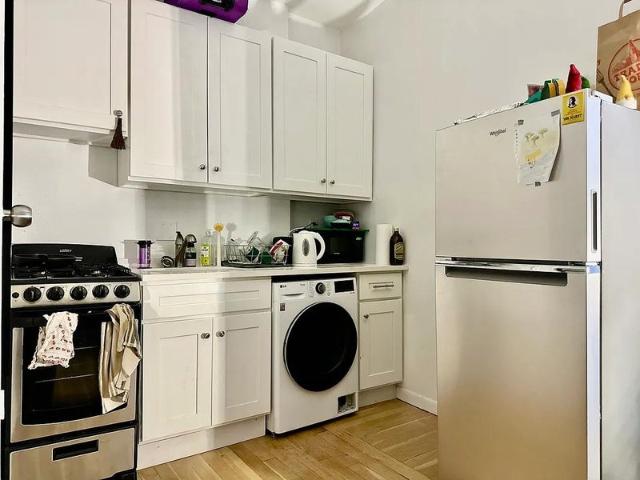 Room for rent in Arverne, New York