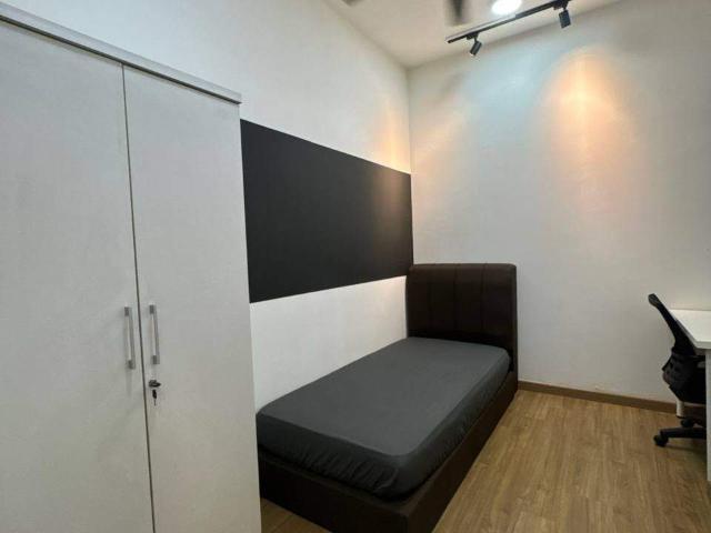 Room for rent in Petaling, Alam Impian