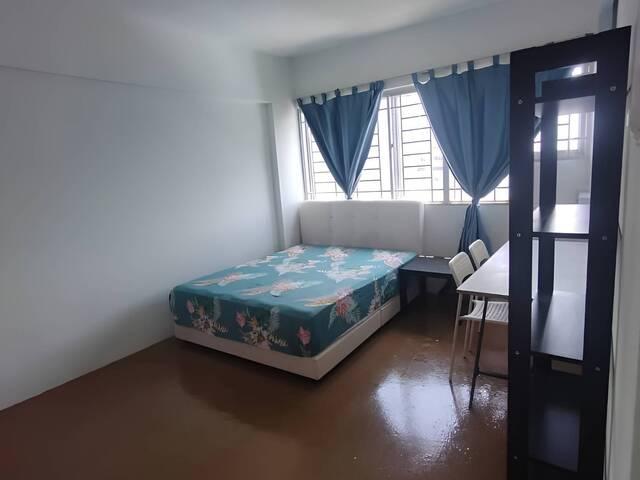 Room for rent in Braddell, Singapore