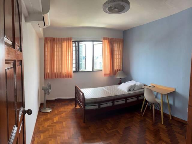 Room for rent