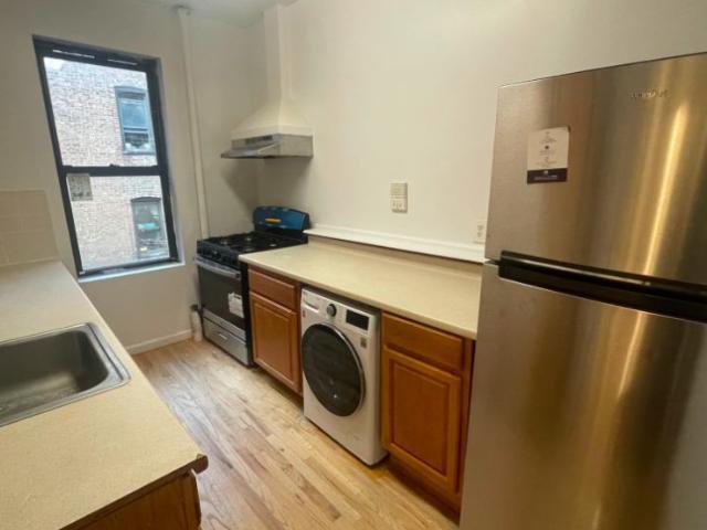 Room for rent in Arverne, New York