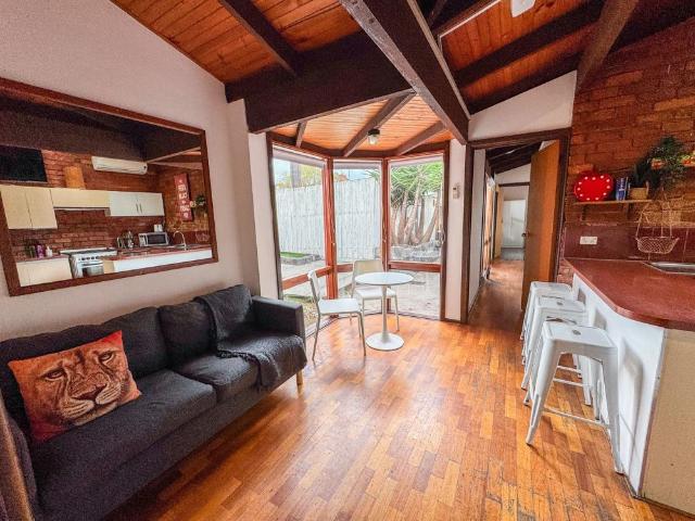 Room for rent in Camerons Creek, Victoria