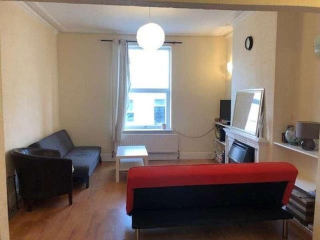 Room for rent in New Normanton, Derby