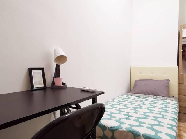 Room for rent