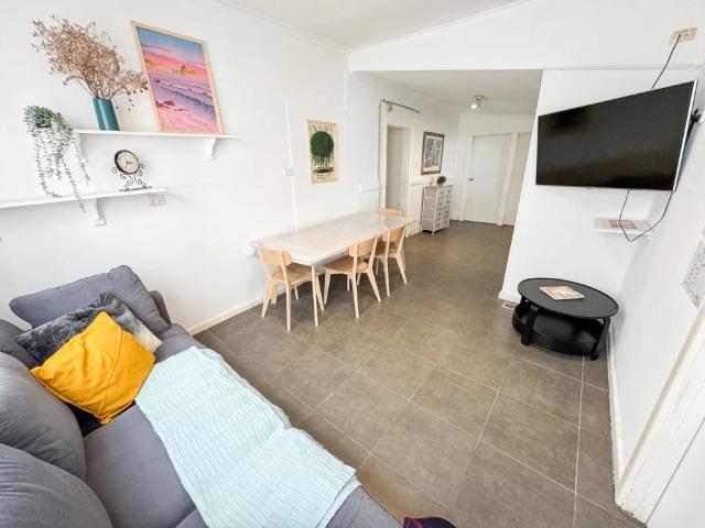 Room for rent in Camerons Creek, Victoria