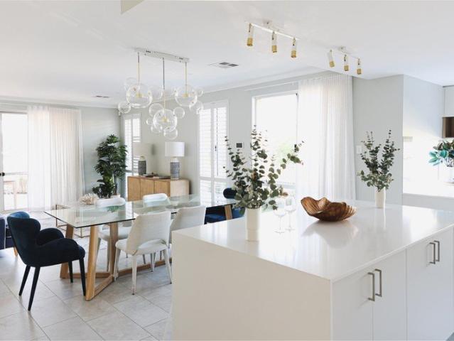 Cottage for sale in Hammond Park, Western Australia