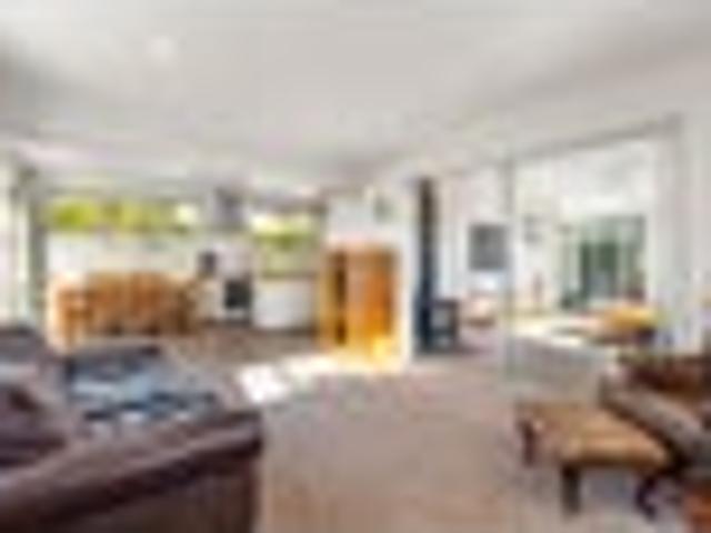 House for sale in Otakou
