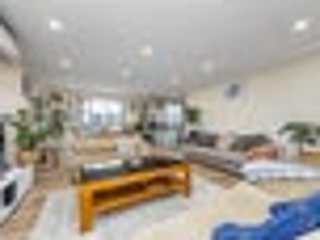House for sale in Avondale