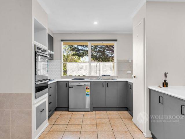 House for rent in Narre Warren South, Melbourne