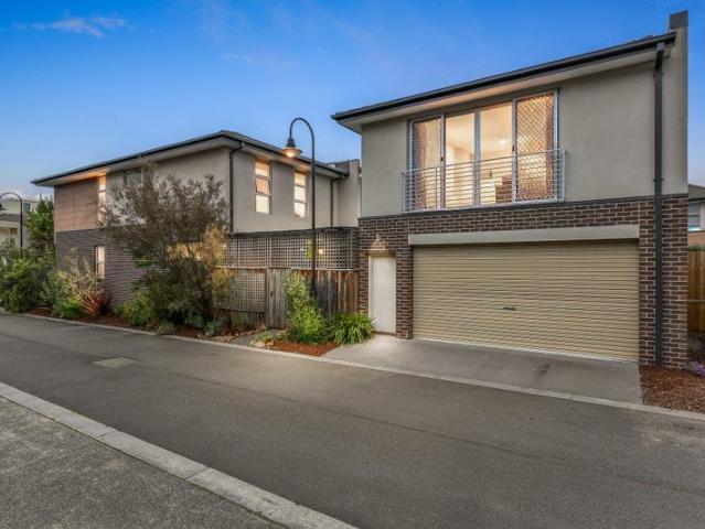 House for sale in Waterford Park Retirement Village, Melbourne