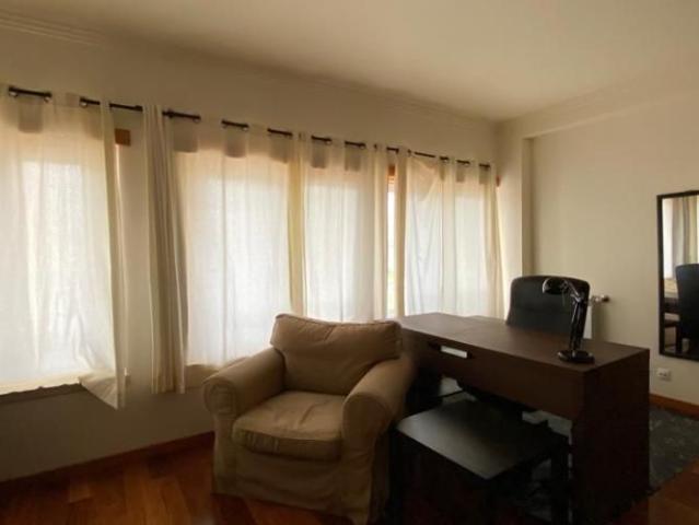 Quarto alugar em Serrado, Almada