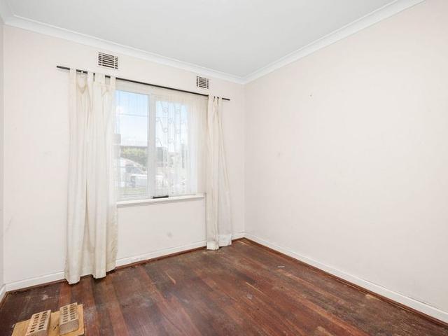 Room for rent in Cloverdale, City of Belmont