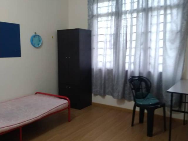 Room for rent in Kampung Tanjung Bundong Lot, Kota Samarahan