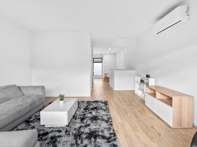 Townhouse for rent in Camerons Creek, Victoria