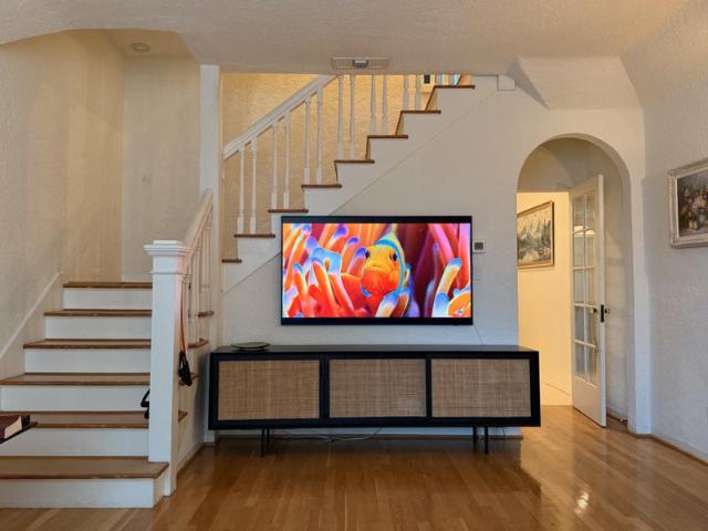Room for rent in Canoga Park, California