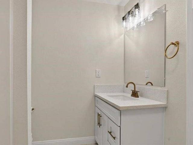 Room for rent in Grand Terrace, California