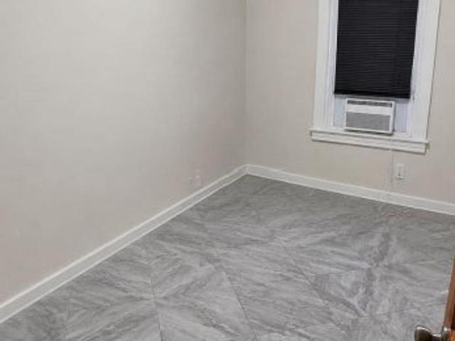 Room for rent in Queens, Arverne