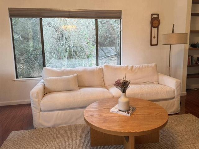 Room for rent in California