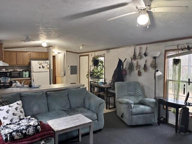 Room for rent in Litchfield, Maine
