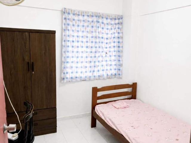 Room for rent in Mukim 13, Georgetown