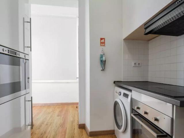 Quarto alugar em Avenidas Novas, Lisboa