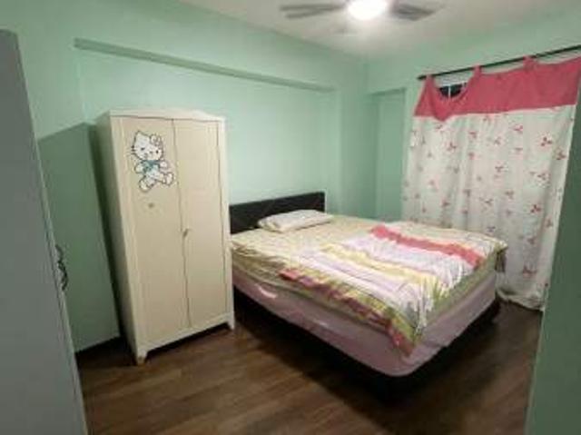 Room for rent in Sembawang, 23 North West