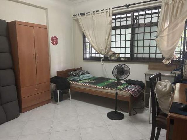 Room for rent in 23 North West
