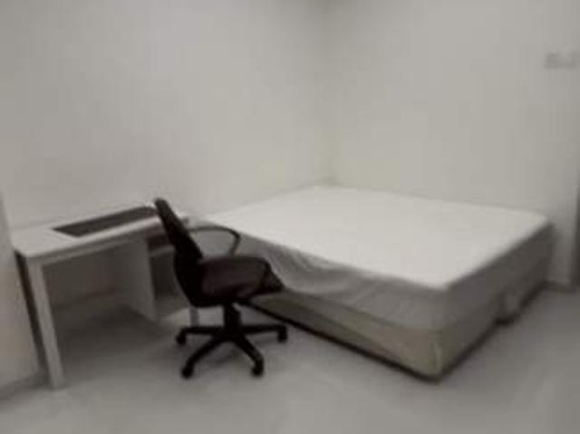 Room for rent in Geylang