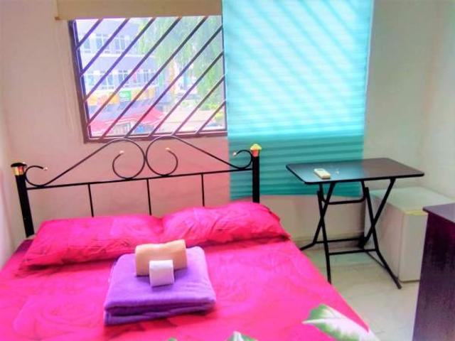 Room for rent in Geylang, 14 Central East, Eunos