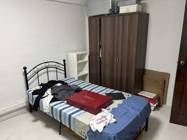 Room for rent in Geylang, 14 Central East, Eunos