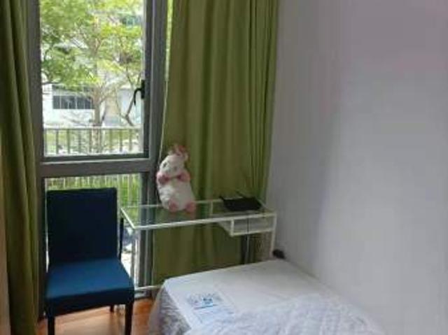 Room for rent in Macpherson