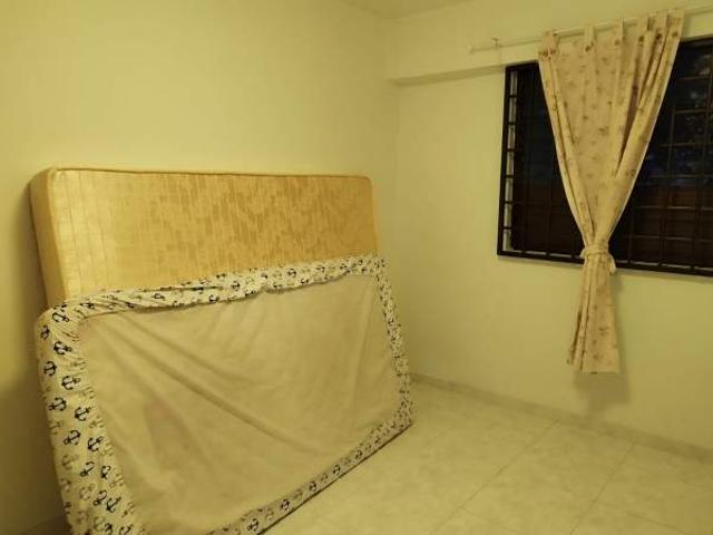 Room for rent in Thomson