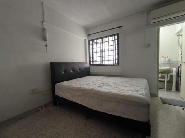 Room for rent in Thomson, 11 Central, Newton