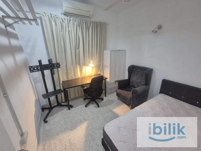 Room for rent in Bandar Kinrara 4, Majlis Bandaraya Subang Jaya